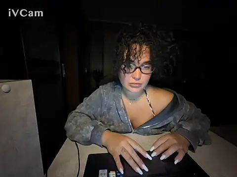 Snapshot of Aveliia chatting on 07-26-26, 08:38 Aveliia online show from 07-26-26, 08:38