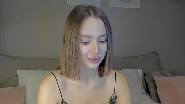 Snapshot of Stefa_Evans chatting on 10-28-25, 06:43 Stefa Evans online show from 10-28-25, 06:43