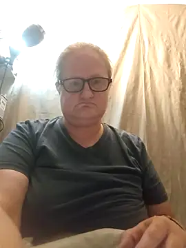 Snapshot of lindamarie_ chatting on 09-26-25, 05:39 lindamarie online show from 09-26-25, 05:39