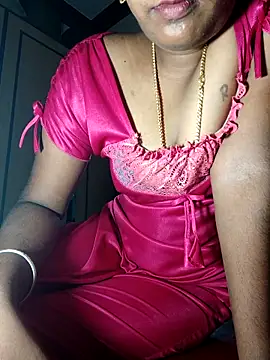 Snapshot of Tamil_Kavitha chatting on 10-11-25, 06:23 Tamil Kavitha online show from 10-11-25, 06:23