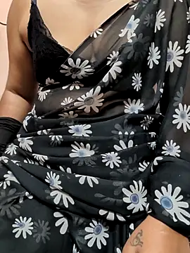 Snapshot of preethi-lovely chatting on 10-28-25, 06:32 preethi-lovely online show from 10-28-25, 06:32