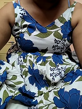 Snapshot of preethi-lovely chatting on 11-02-25, 11:34 preethi-lovely online show from 11-02-25, 11:34