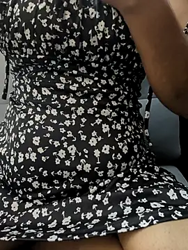 Snapshot of preethi-lovely chatting on 11-27-25, 03:30 preethi-lovely online show from 11-27-25, 03:30