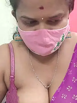 Snapshot of Diya_Rani chatting on 10-04-25, 05:22 Diya Rani online show from 10-04-25, 05:22