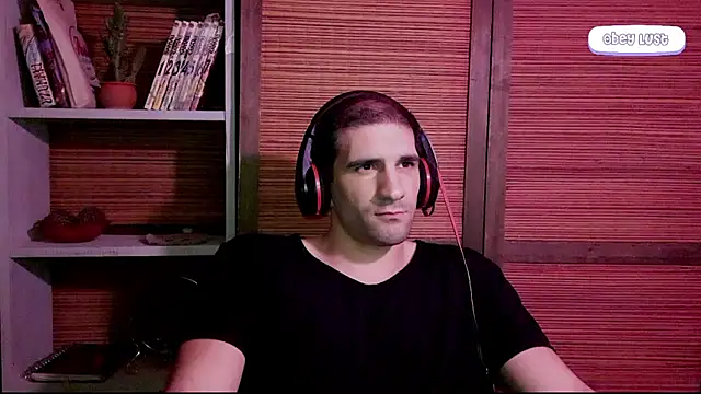 Snapshot of ObeyLust chatting on 09-18-25, 03:08 ObeyLust online show from 09-18-25, 03:08