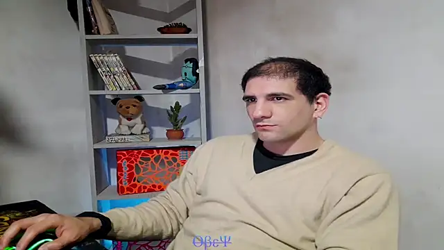 Snapshot of ObeyLust chatting on 09-27-25, 05:23 ObeyLust online show from 09-27-25, 05:23