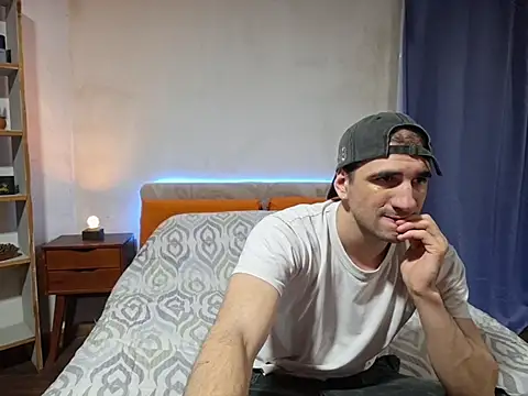 Snapshot of ObeyLust chatting on 11-12-25, 02:34 ObeyLust online show from 11-12-25, 02:34