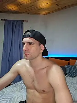 Snapshot of ObeyLust chatting on 11-28-25, 11:18 ObeyLust online show from 11-28-25, 11:18