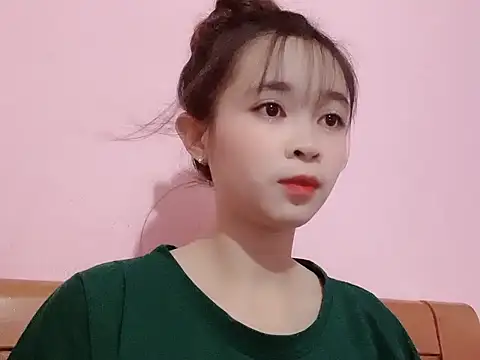 Snapshot of Suna7383 chatting on 09-28-25, 02:55 Suna7383 online show from 09-28-25, 02:55