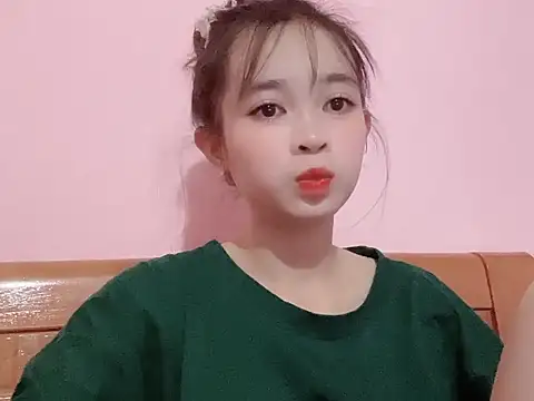 Snapshot of Suna7383 chatting on 10-03-25, 04:48 Suna7383 online show from 10-03-25, 04:48