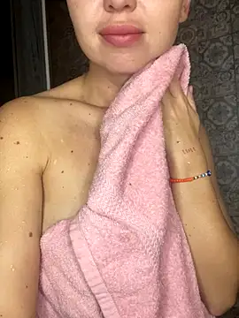 MartaLuna  online show from 10-07-25, 08:22