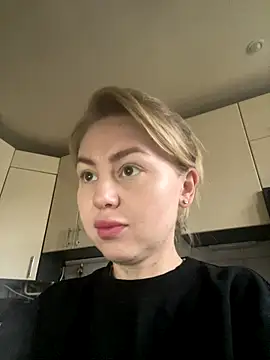 MartaLuna  online show from 11-09-25, 07:39