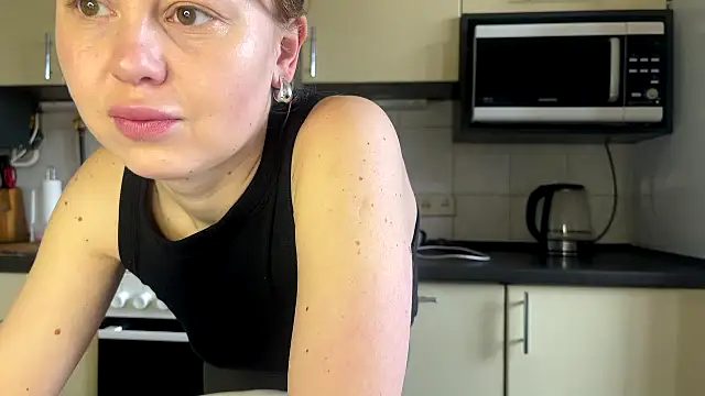 MartaLuna  online show from 03-25-26, 07:36