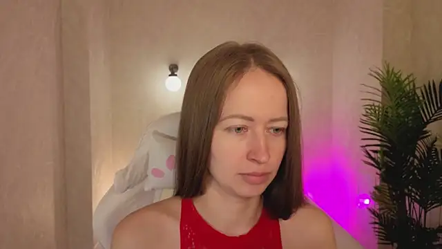 Snapshot of bella_li__ chatting on 12-14-25, 01:22 bella li online show from 12-14-25, 01:22