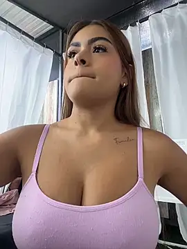 MayaMoanXXX online show from 04-18-26, 01:15