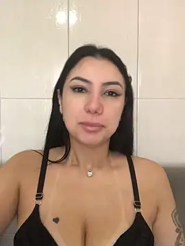 Andreininha online show from 11-28-25, 01:03