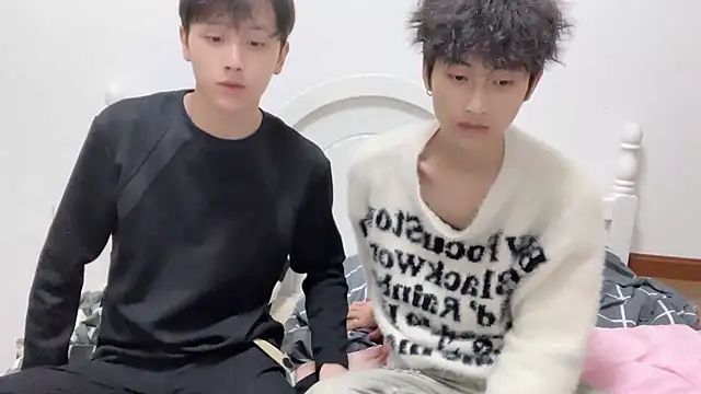yangyang-2563 online show from 10-13-25, 02:17