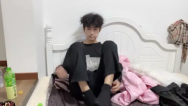 yangyang-2563 online show from 10-16-25, 12:06