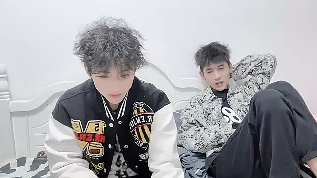 yangyang-2563 online show from 10-19-25, 12:06