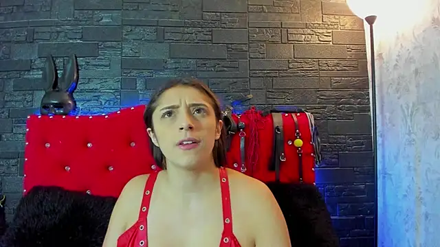 Snapshot of KatyVelvet chatting on 09-19-25, 02:46 KatyVelvet online show from 09-19-25, 02:46