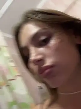 Elizabeth Tay online show from 10-23-25, 05:33