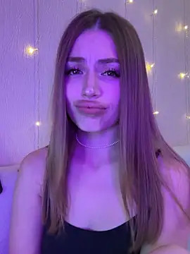 Elizabeth Tay online show from 11-20-25, 05:56