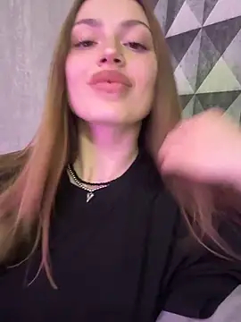 Elizabeth Tay online show from 03-29-26, 05:46