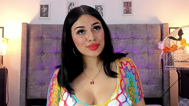 Snapshot of Linda_Fosterr chatting on 11-03-25, 02:35 Linda Fosterr online show from 11-03-25, 02:35