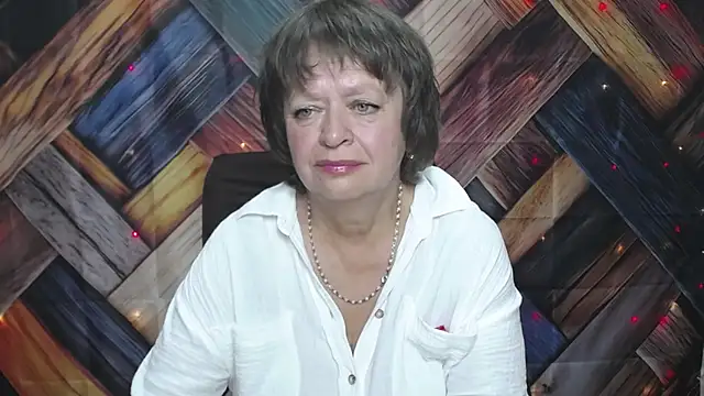 Snapshot of MaltaFora chatting on 09-22-25, 11:01 MaltaFora online show from 09-22-25, 11:01