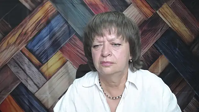 Snapshot of MaltaFora chatting on 09-24-25, 11:02 MaltaFora online show from 09-24-25, 11:02