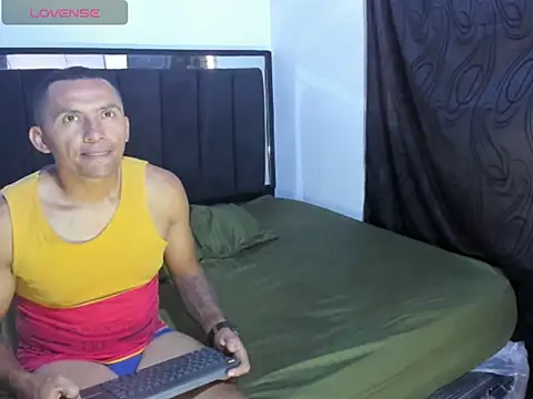 morenita sexlove online show from 01-12-26, 07:30