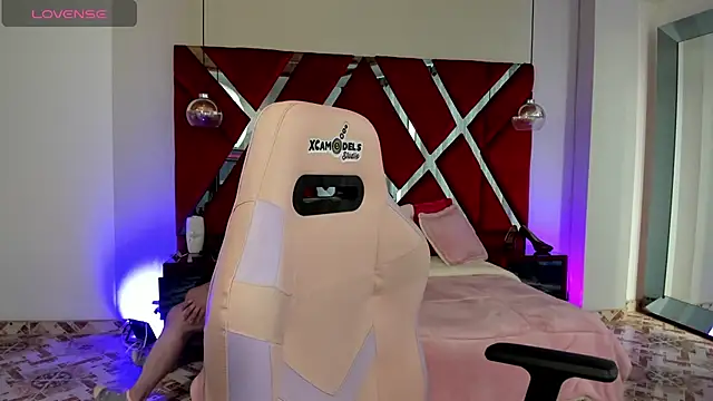 Snapshot of alexiaystive3 chatting on 10-15-25, 03:56 alexiaystive3 online show from 10-15-25, 03:56