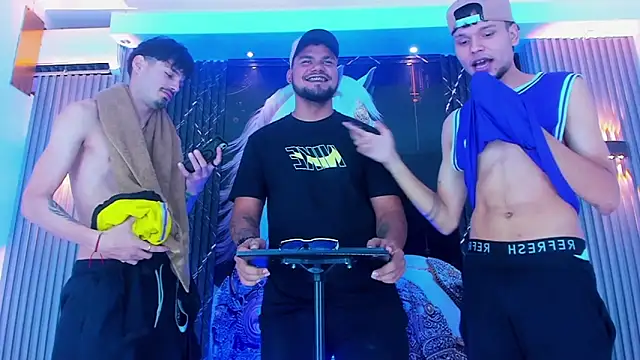 Snapshot of Iam_Steven chatting on 09-29-25, 02:00 Iam Steven online show from 09-29-25, 02:00