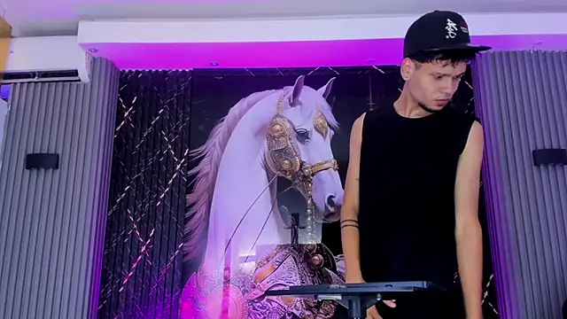 Iam Steven online show from 12-15-25, 05:17