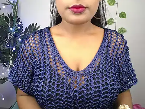 Snapshot of Naughtyy_stripgirl chatting on 10-18-25, 07:03 Naughtyy stripgirl online show from 10-18-25, 07:03