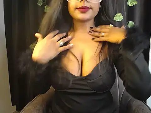 Snapshot of Naughtyy_stripgirl chatting on 11-12-25, 01:33 Naughtyy stripgirl online show from 11-12-25, 01:33