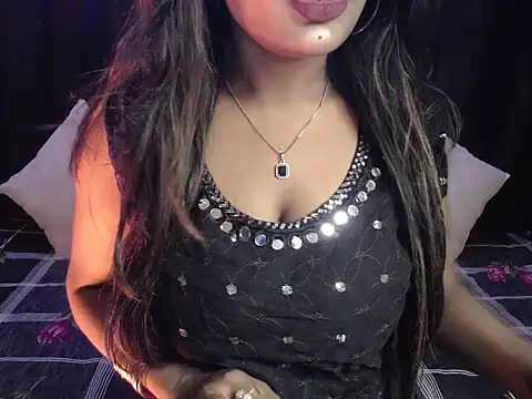 Naughtyy stripgirl online show from 02-02-26, 06:50