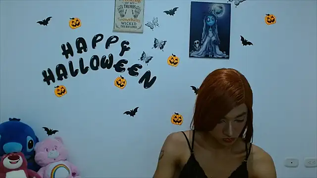 PinkLuna LolaBloom online show from 10-27-25, 11:47