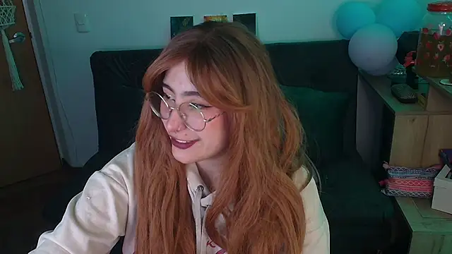 Miacatsito3 online show from 11-25-25, 04:01