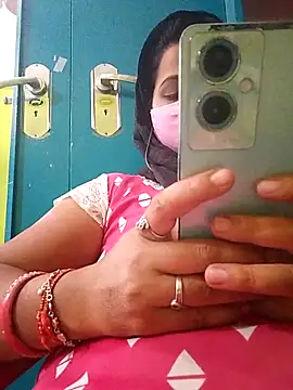 TAMI KAYAL online show from 12-18-25, 07:36