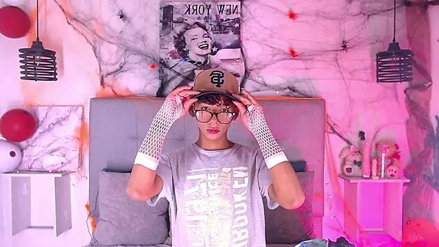 Snapshot of Billie_Turner_ chatting on 10-25-25, 04:09 Billie Turner online show from 10-25-25, 04:09