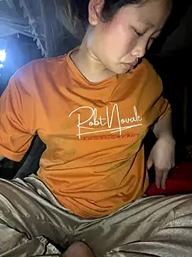 Van xx online show from 12-20-25, 02:13