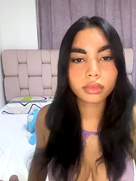 karolaalcendra online show from 10-02-25, 04:41