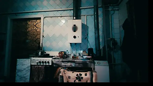 Snapshot of EmmaCat_ chatting on 11-28-25, 06:49 EmmaCat online show from 11-28-25, 06:49