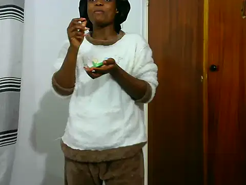 BlondieBitch online show from 06-07-26, 08:29