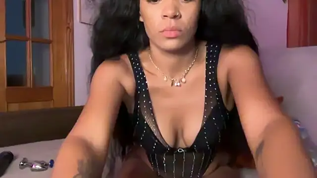 Snapshot of HoneyMaee chatting on 09-19-25, 10:21 HoneyMaee online show from 09-19-25, 10:21