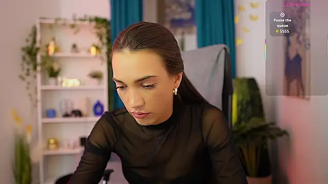 Alexis Love  online show from 11-13-25, 04:17