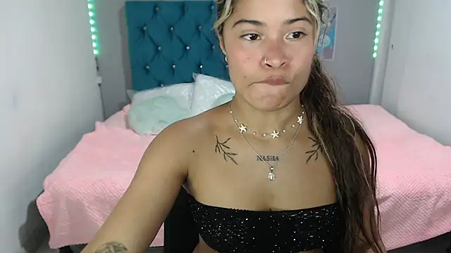 Snapshot of mia_sexgirl chatting on 06-03-26, 02:33 mia sexgirl online show from 06-03-26, 02:33