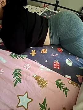 Snapshot of Teealisa chatting on 09-28-25, 10:20 Teealisa online show from 09-28-25, 10:20