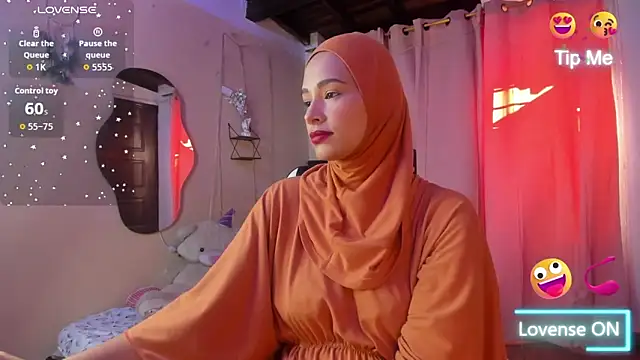 ShanaJamil online show from 11-10-25, 12:04